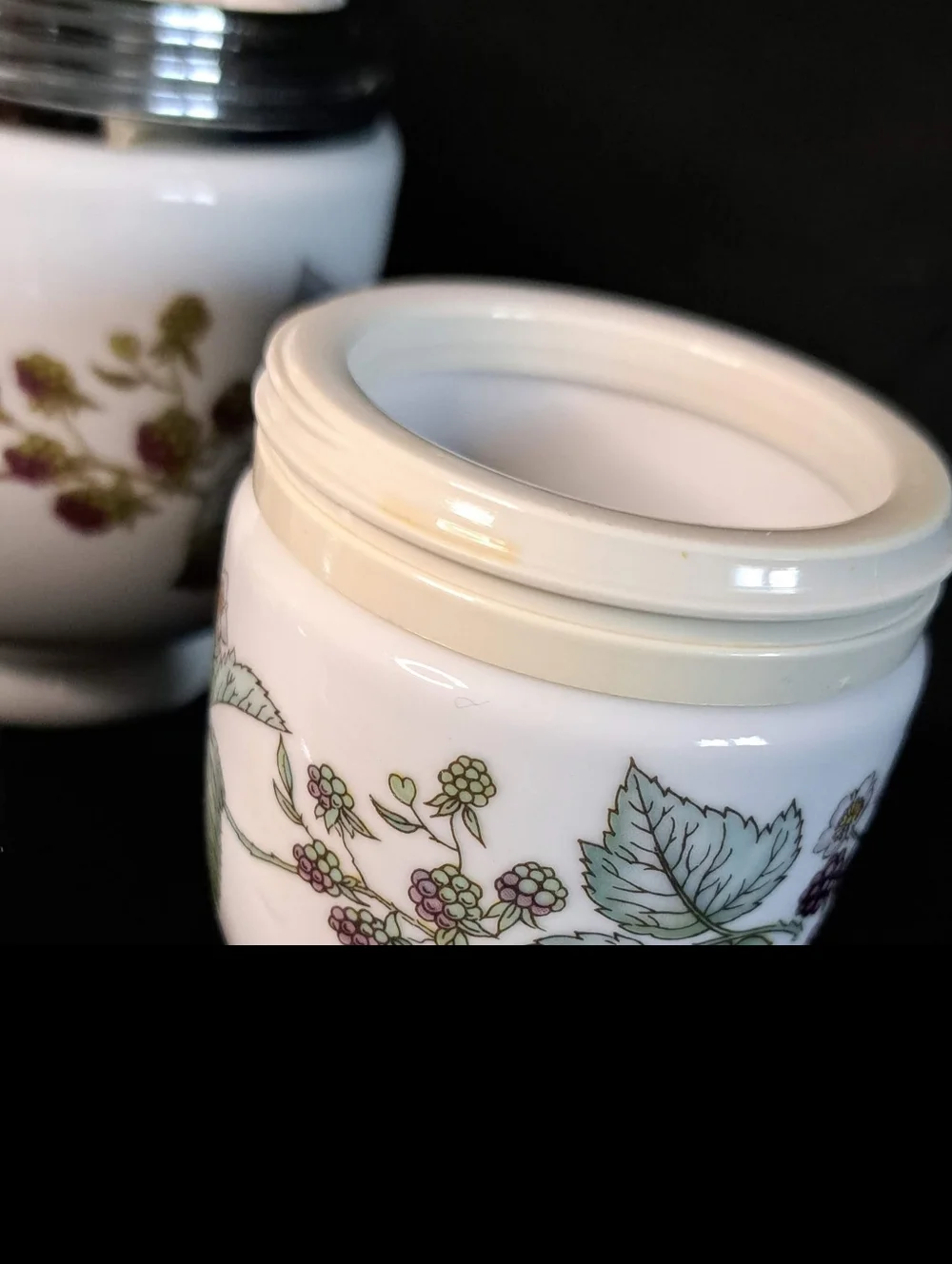 ROYAL WORCESTER 